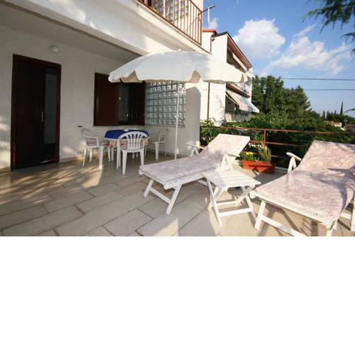 Apartments with WiFi Selce (Crikvenica) - 5565