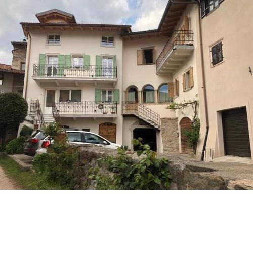 API Tenna Apartments Glicine 1