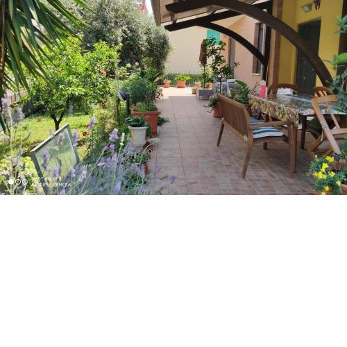 App con Giardino porticato di uso esclusivo solo per le Famiglie