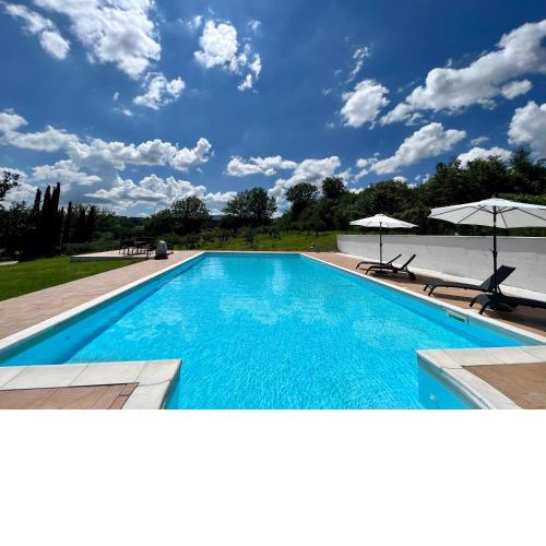 APPARTAMENTI CON PISCINA