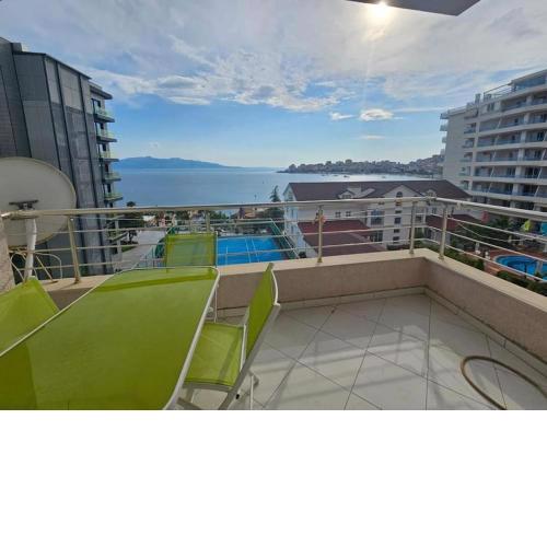Appartamento centrale con vista mare e garage