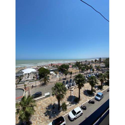 Appartamento Centralissimo Fronte Mare