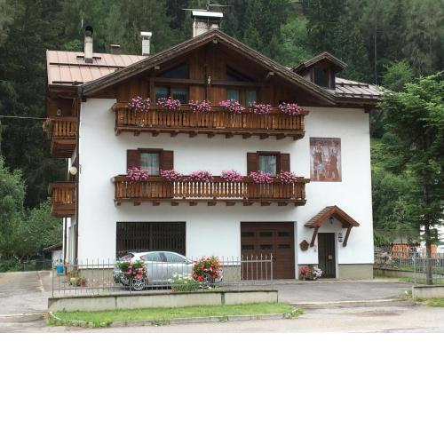 Appartamento Cogolo con terrazza
