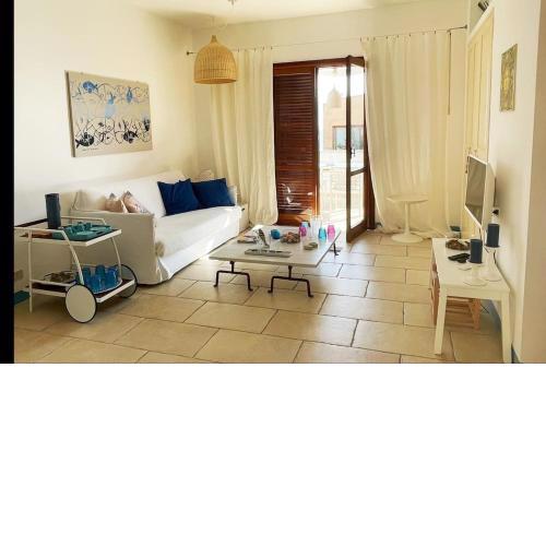 Appartamento con giardino a due passi dal mare.