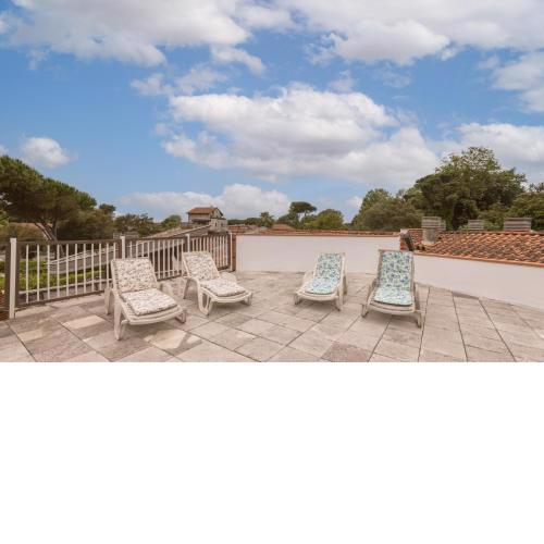 Appartamento con terrazza (Wi-Fi, free parking)