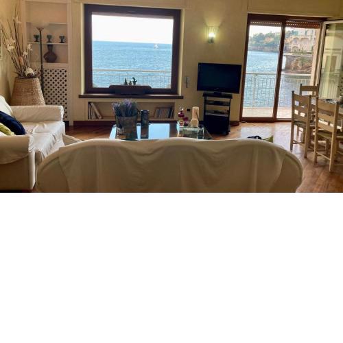 Appartamento da sogno con spiaggia a Posillipo