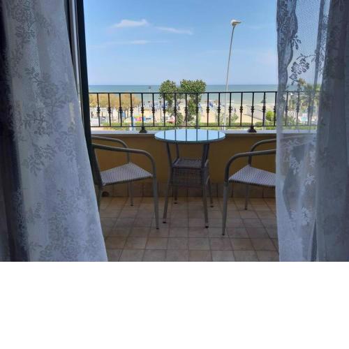 Appartamento fronte mare