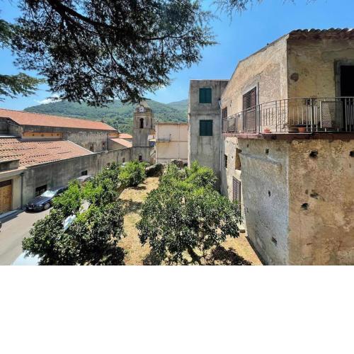 Appartamento in centro storico - Montagnareale