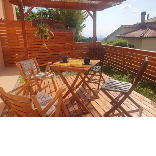 Appartamento indipendente con giardino privato