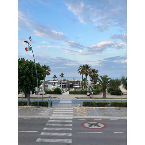 Appartamento nuovo in prima fila mare