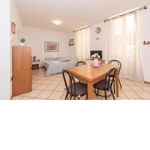 Appartamento Piazza Vittoria Monolocale - Affitti Brevi Italia