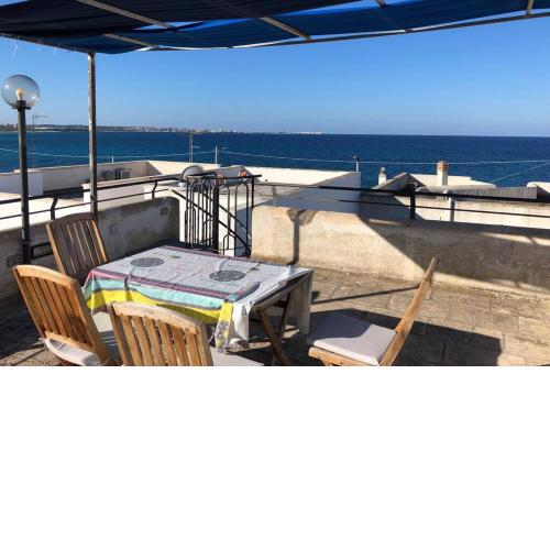 Appartamento rifinito con vista panoramica a 50 mt dal mare
