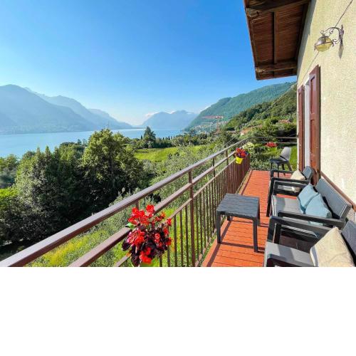 Appartamento Tivano balcone con vista lago