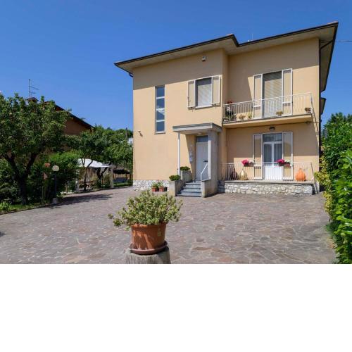 APPARTAMENTO VIA PERUGINA