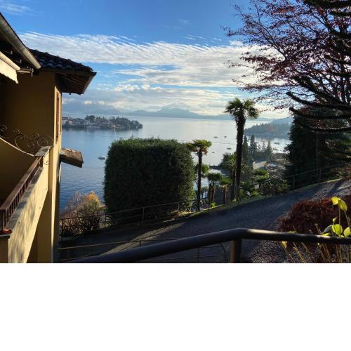 Appartamento vista Lago, giardino spiaggia Stresa