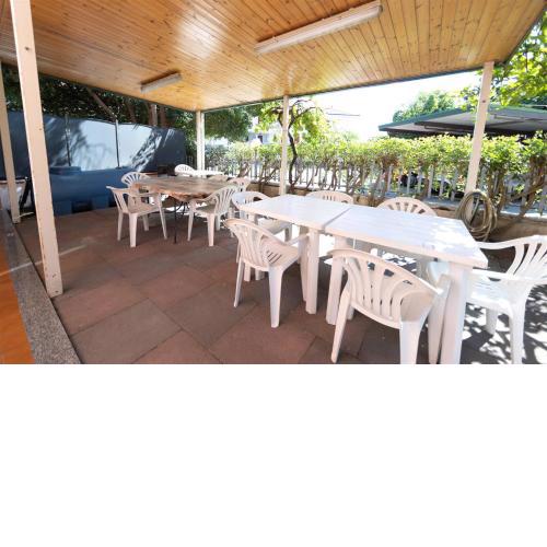 Appartanvilla con giardino terrazzo e parcheggio privato