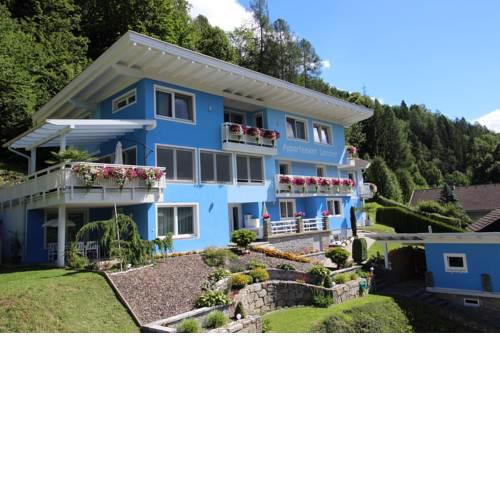Appartement-3-mit-2-Schlafzimmern-und-Terrasse