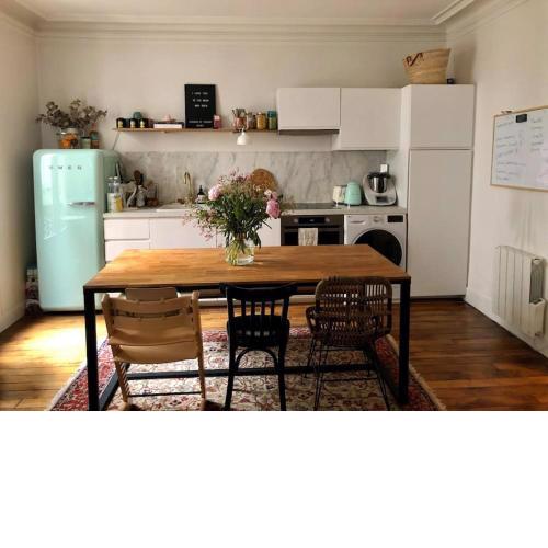 Appartement 75009 PARIS 50m2 métro poissonnière 3 pers & baby