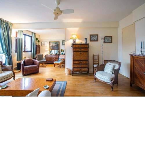Appartement corporate Jean Nicot 75007 proche Tour Eiffel minimum stay 20 days
