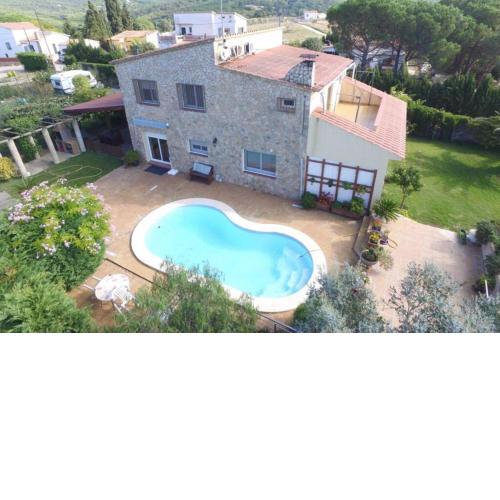 appartement dans villa piscine privée