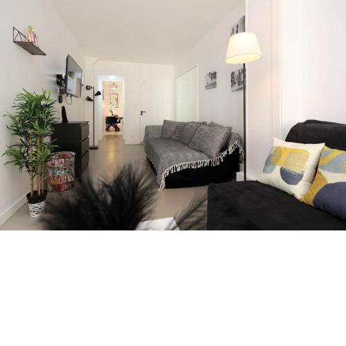 Appartement de caractère charmant à Montmartre -6P