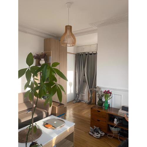 Appartement ensoleillé, central et tout équipé avec climatiseur à eau