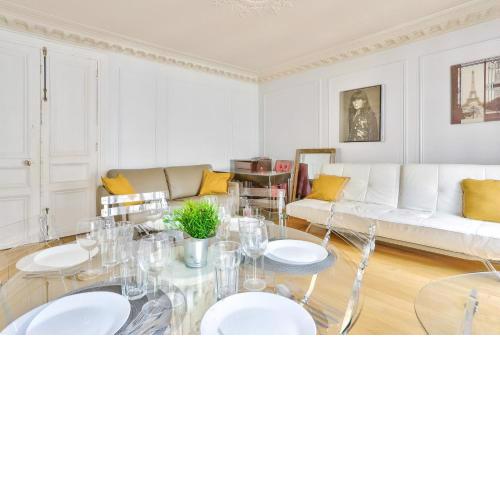 Appartement Quartier Champs-Élysées 3