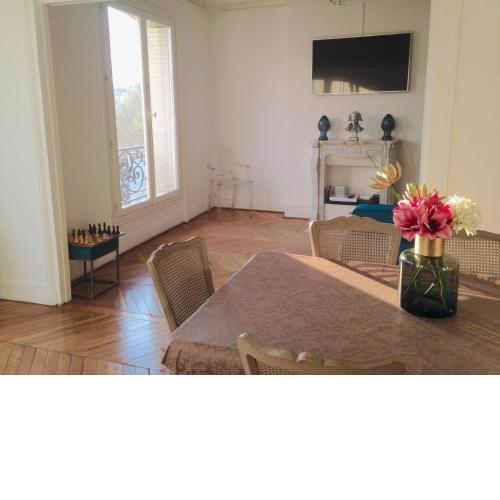 Appartement typiquement parisien