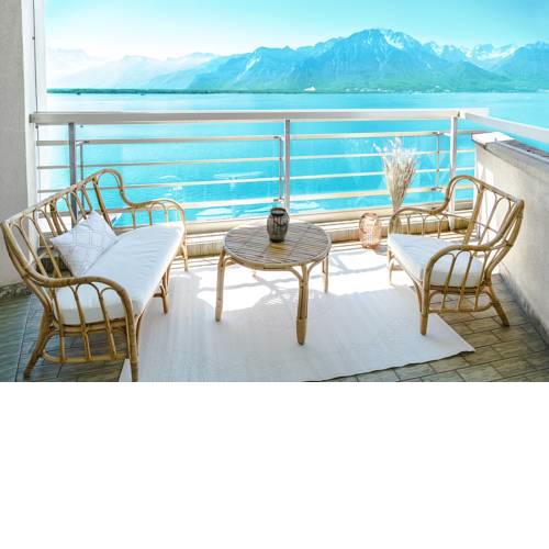 Appt Central 2 Bedroom, 1 Bath - Lake View