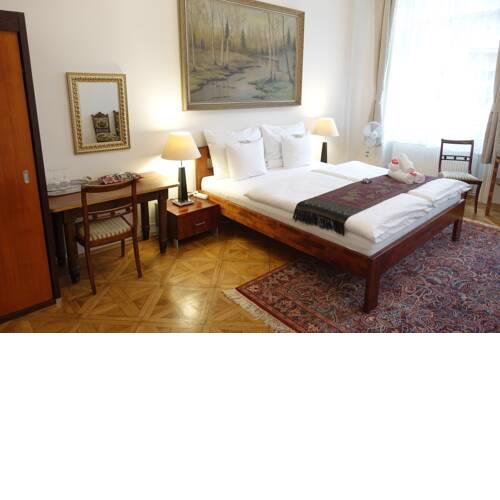 Apt. 1 Vodickova 17