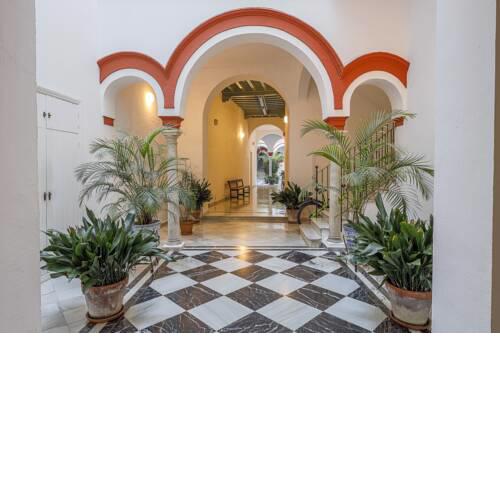 Apt. Casa Palacio Santa Cruz Cathedral views -