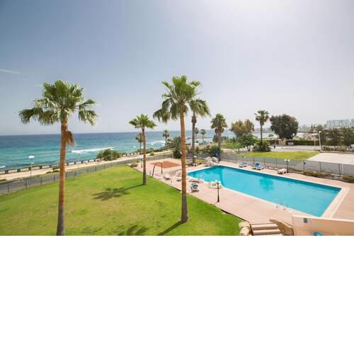 Apt Lasonos Asimi - Luxury 3 Bedroom Appartment - Protaras Apt with Communal Pool on Fig Tree Bay