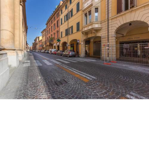 Apt w/Terrace 10 min walk from Piazza S.Stefano