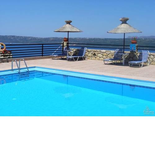 Aptera Apartment Sleeps 4
