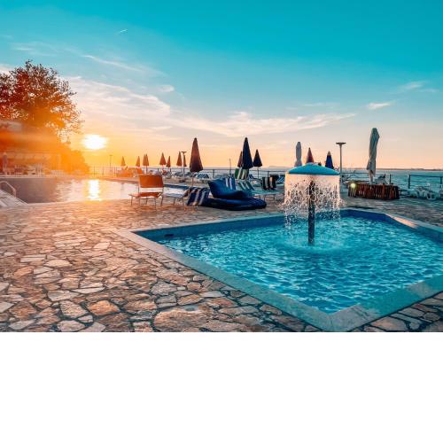 Aqua Holiday Apartments