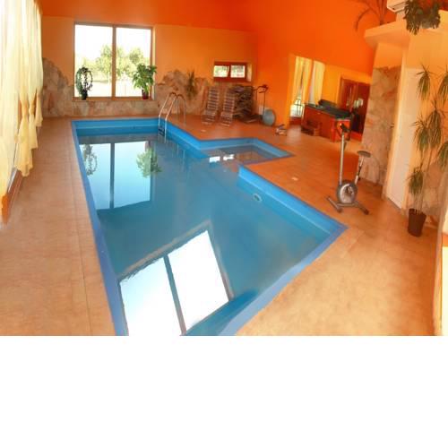 Aqua Villa
