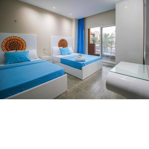 AquaView, Resort and Aqua Park