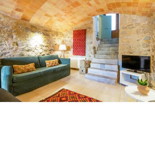 Arab Baths Apt W/ GARDEN AND PRIVATE BIKE PARKING