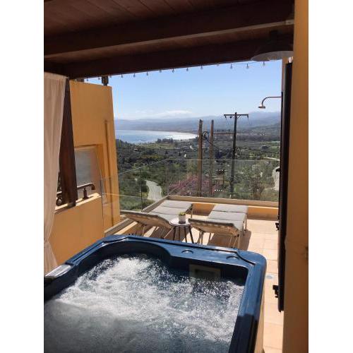 Arbutus - with Jacuzzi and Fantastic Views