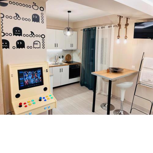 Arcade game house-Luxury studio in the city center