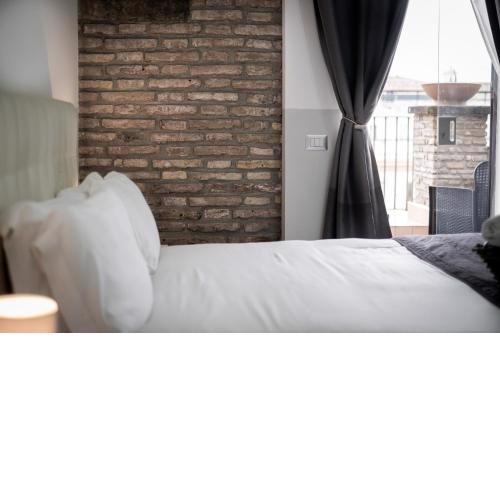 Arch Rome Suites