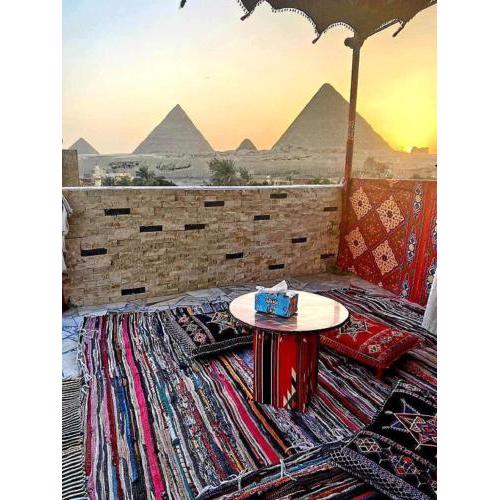 Arena pyramids inn