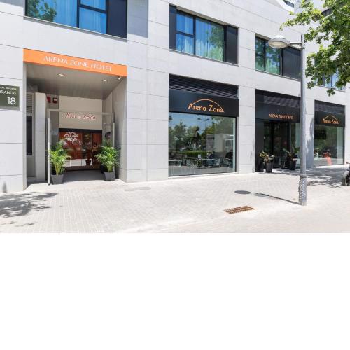 Arena Zone Hotel & Café