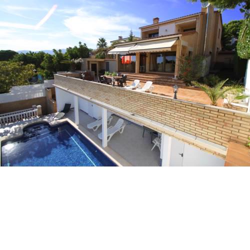 ARENDA Villa Hanri, Pino Alto