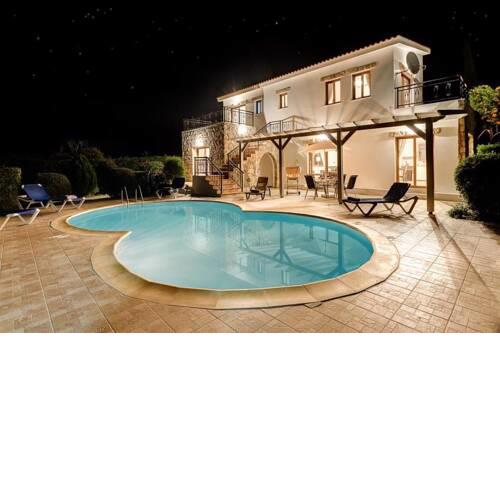 Argaka Villa Sleeps 6 with Pool Air Con and WiFi