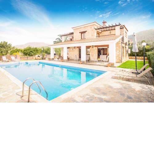 Argaka Villa Sleeps 8 with Pool Air Con and WiFi