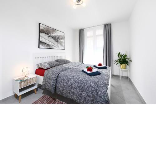 Aria Apartment - Free Parking & Train Station