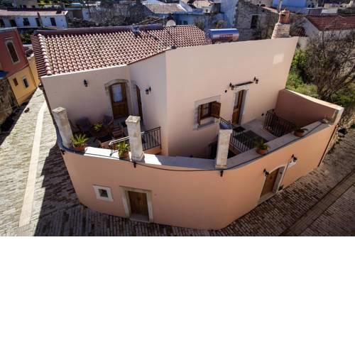 Ariadne Traditional Home