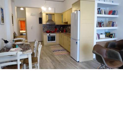 Aris Apartment