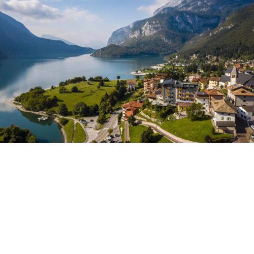 Ariston Lake View Hotel